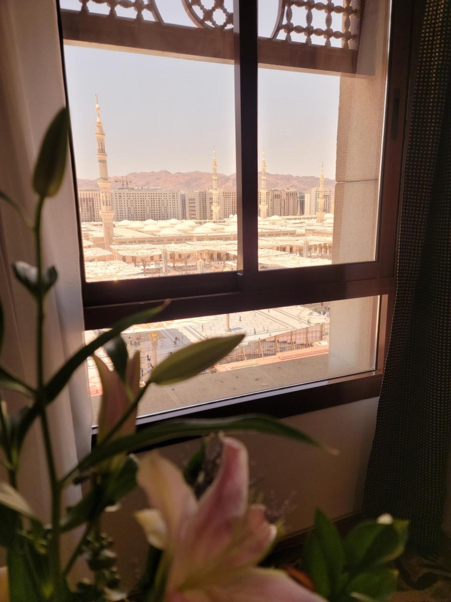 Golden Tulip Al Shakreen Medina Exterior foto