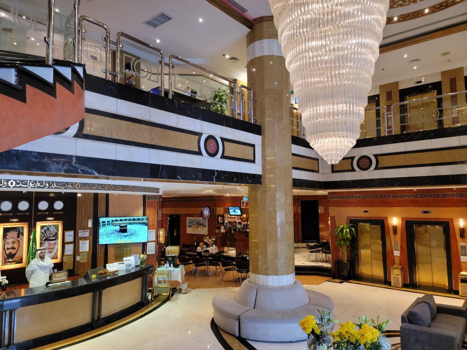 Golden Tulip Al Shakreen Medina Exterior foto
